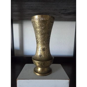Vintage Brass Vase 8" Hand Etched Floral Design J.D. India Mid Century Boho - Picture 1 of 8