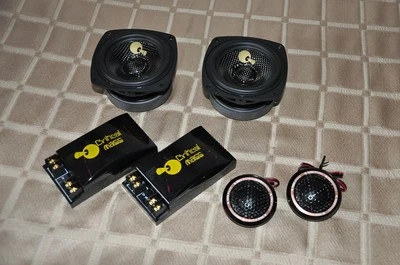 ALTAVOZ FOCAL COMPONENTE BIDIRECCIONAL CRITICAL MASS 4"" AUDIO JL ESCENARIO FRONTAL AUDIÓFILO Foto 1 de 4