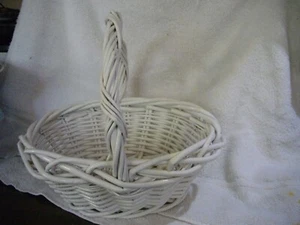 Korb 10" Weidengeflecht weiß lackiert mit Griff Blumenmädchen Brautdekoration je 10 $ - Bild 1 von 4