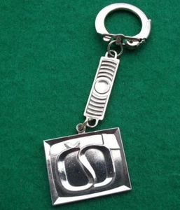 Vintage Ceska Statni Televize CST Czech State Television Broadcasting Key Ring - Picture 1 of 2
