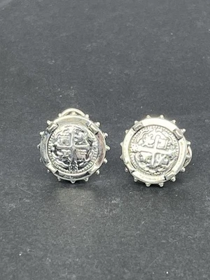 Brincos dublão espanhol de prata esterlina com cordão KC Studio Kieselstein 2011 - Imagem 1 de 4