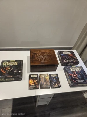 Arkham Horror (2nd Edition) + 8 Expansions + Wooden Storage Chest — Complete  - Image 1 of 2