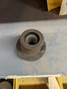 Motor Mount Bushing Peterbilt 500.286 M17804 CB112316 05-08968 QTY 1 - Picture 1 of 1