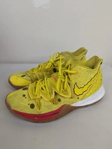 Nike Uomo SpongeBob SquarePants x Kyrie 5 SpongeBob Squarepants Taglia 10 - Foto 1 di 11