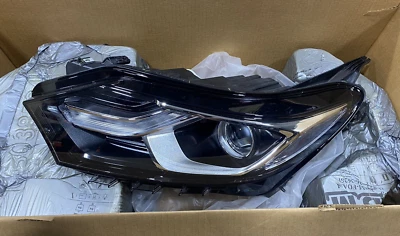 OEM 2018-2020 Chevy Equinox Driver Side Headlight, Left Hand Side, 84258435 Foto 1 de 4
