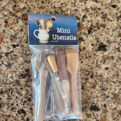 Longaberger Collectors Club Mini Utensils for the Miniature Milk Pitcher NEW Cover