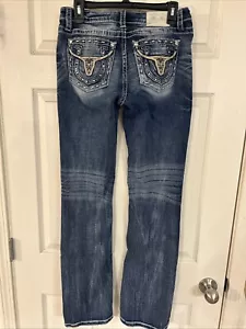 Pantalones de mezclilla Miss Me tiro medio bootcut raros bordados talla 28 (30x32) - Imagen 1 de 8