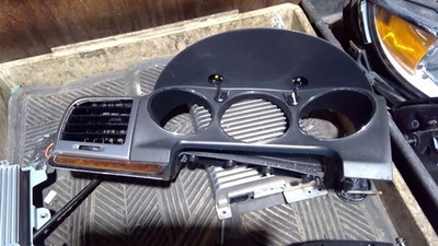 MKZ       2011 Dash Bezel 1238210 - Изображение 1 из 4