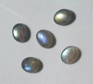 ONE 10x8 Oval Labradorite Cabochon Gem Stone Gemstone Natural 10mm x 8mm - Picture 1 of 1