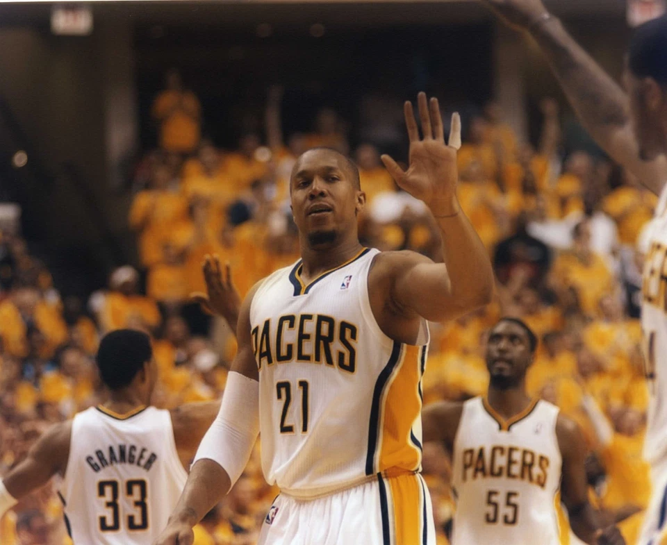DAVID WEST INDIANA PACERS 8X10 SPORTS PHOTO (X) - Изображение 1 из 1
