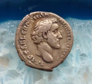 Antoninus Pius * Denar - Bild 1 von 2