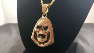 He-Man Skeletor Gold Necklace Pendant Chain - Picture 1 of 2