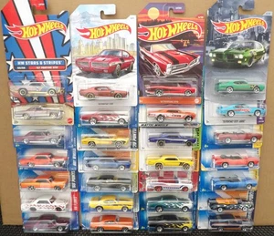 Hot Wheels Pontiac GTO 1965 1967 1969 1970 Lot of 28 Cars - Picture 1 of 11