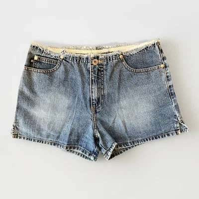 Shorts jeans Y2K tamanho 5 cintura média 2,5" costura interna cintura desgastada - Imagem 1 de 4