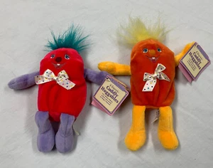 (2) COCCOLE ABBRACCI PELUCHE COLORATI 9" NUOVO - Foto 1 di 5