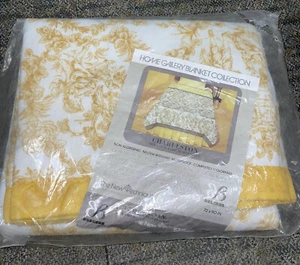 Vintage CHARLESTON The Bibb Company 72”x90” ‘The New Technique Blanket Yellow - Picture 1 of 4