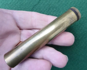WW1 .303 BRASS OIL BOTTLE MAKERS MARK & BROAD ARROW ON BASE & 395 ON THE LID - Picture 1 of 5