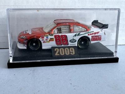 Dale Earnhardt Jr #88 AMP Energy Mountain Dew Orange 2009 Impala Foto 1 de 4