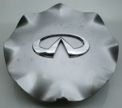 Infiniti M35 M45 Hyper-Silver 2006-2007 tapa central OEM P/N 40315-EH010 Foto 1 de 4