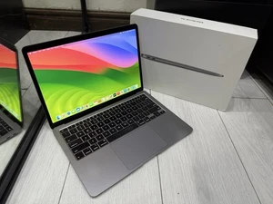 Apple MacBook Air Retina 13,3“ 2020 512GB SSD 16GB Ram 1,1GHz Core i5 Space Grau - Bild 1 von 18