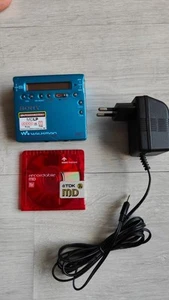 Sony MZ-R900 Mini Disc Player/Recorder Walkman with charger - Imagen 1 de 8