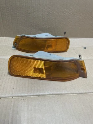 1991 - 1993 Mitsubishi 3000GT DRIVER side Turn Signal OEM used - Image 1 of 4