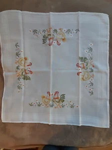 Tischdecke, Mitteldecke, bestickt, Ostermotiv, 80x80cm, Nr. 19 - Bild 1 von 2