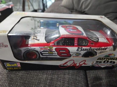 Dale Earnhardt Jr #8 Budweiser nacido en fecha 15 de febrero de 2004 (versión de carreras) Foto 1 de 4