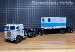 Remolque contenedor First Gear DCP 1/64 blanco Freightliner camión cabina NASA nuevo - Imagen 1 de 24
