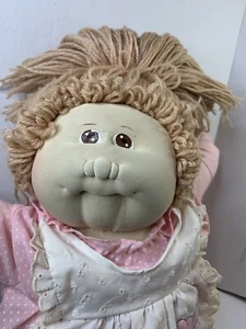 RARE 1978 The Little People Xavier Robert Soft Sculpture Cabbage Patch Girl Doll - Picture 1 of 12