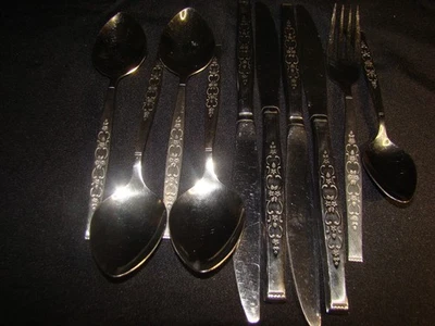 Cucharas, tenedores, cuchillos cubiertos de acero inoxidable Oneida SPANADA WM Rogers Premier de 10 piezas Foto 1 de 4