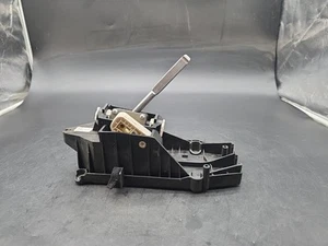 05-13 PORSCHE 911 BOXSTER CAYMAN MANUAL TRANSMISSION GEAR SHIFTER Q6-467 - Picture 1 of 12