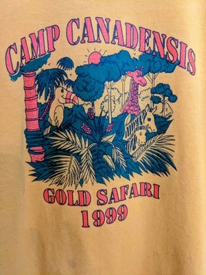 Camiseta vintage anos 90 Camp Canadensis animais médios selva acampamento verão retrô  - Imagem 1 de 4