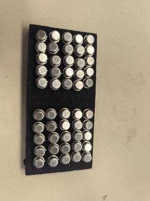 Lot De 50 Circuit Intégré AD741KH - Boîtier : TO99 Marque : Analog Device - Photo 1/4