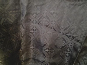 Schwarzer liturgischer Stoff - Kreuz Design - 3+ Yds x 52" - Polyester - Posten 27 - Bild 1 von 2