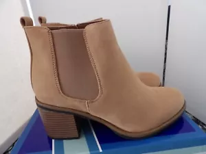 White Mountain Chelsea Damen-Stiefeletten Gr. 7 hellbraun/braun - Bild 1 von 7