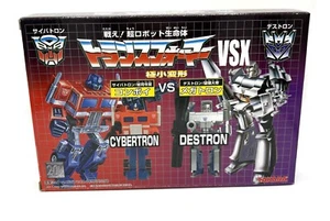 TRANSFORMERS G1 World's Smallest Convoy vs Megatron MISB 2004 Optimus Prime - Picture 1 of 2
