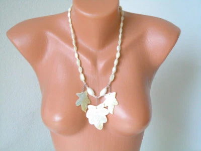 Perlmutt Oliven Kette 3x Blatt Anhänger 51g/54 cm   - Bild 1 von 4