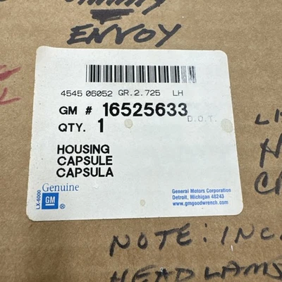 GM 16525633 LH lente y carcasa cápsula 19982000 GMC Jimmy Envoy Nuevo de Lote Antiguo Foto 1 de 4