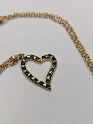 Colgante Artesanal Corazón Oro Verde Esmeralda SIN DESLUSTRE con Cadena Ajustable 18-21" Foto 1 de 3