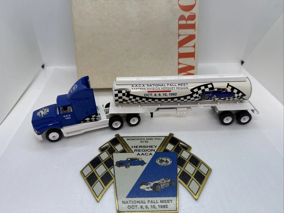 Winross AACA 1992 年全国秋季会议好时东部地区带金属徽章 — 第 1/4 张图片