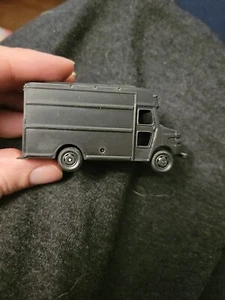 N.J. International, 1:87 (HO) UPS Delivery Van (Undec.) - Picture 1 of 7