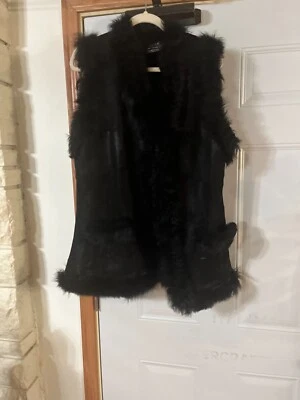 Amazing hourglass shearling vest - Image 1 of 4