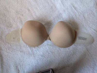 ¡NUEVO EN CAJA! Sujetador adhesivo sin tirantes talla C sin espalda nude Foto 1 de 4