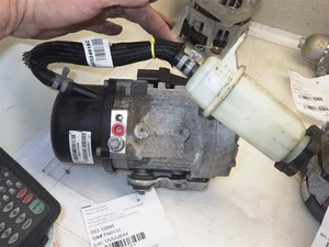 Bomba de dirección asistida LHD compatible con 18-23 WRANGLER 1717614 - Imagen 1 de 12