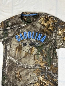 Camiseta Real Tree North Carolina Tacones Alquitranados Camuflaje Manga Corta Para Hombre Grande - Imagen 1 de 4