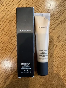 MAC Studio Sculpt Foundation SPF 15 NC20 - 40ml/1.3oz - NWB - Picture 1 of 4