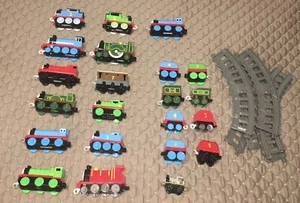 Lote de trenes de metal fundido a presión y plástico Thomas the Train & Friends - Imagen 1 de 4