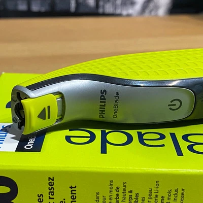 Philips Oneblade 360 Replacement Electric Razor Handle Part Only 100% Original - Image 1 of 4