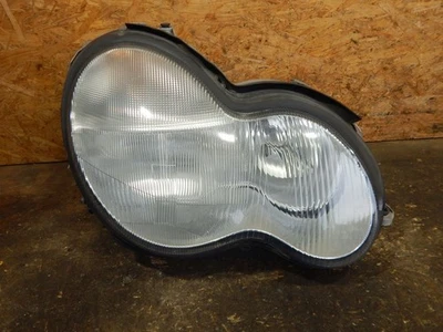 Scheinwerfer rechts Xenon + Steuergerät A2038201261 MERCEDES-BENZ C-KLASSE W203 - Bild 1 von 4